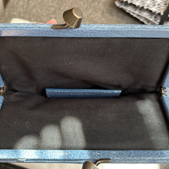 Balenciaga City Clutch Wallet in Agneau Blue - Picture 8 of 10